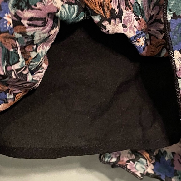 NWT Endless Rose Ruffle Pleated Floral Romper Long Sleeve Sash Belt Size M - Picture 8 of 10